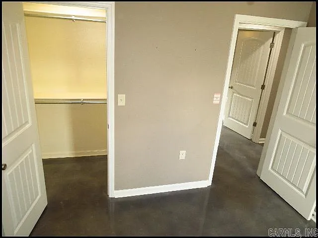 306 Barnes St — Photo 9