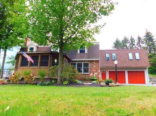 4977 N Ayers Rd, Akron, NY 14001