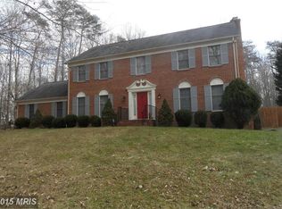8233 Honeysuckle Rd, Manassas, VA 20112
