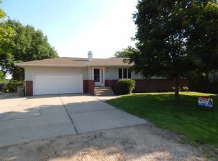 1909 Maurer Dr, Norfolk, NE 68701