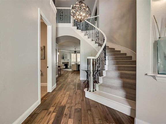 4th image of 5233 El Campo Ave