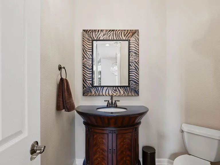 6258 Oxford Peak Ct — Photo 21