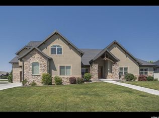 11156 S Farnsworth Ln, Sandy, UT 84070