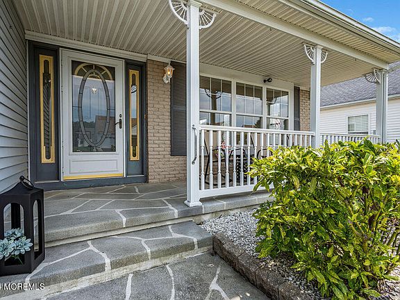 2nd image of 14 Blackpool Way