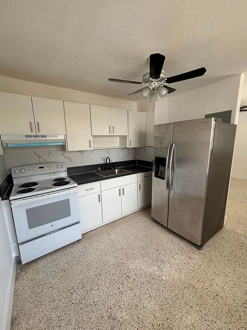 2 Bed/ 1 Bath in the Heart of Miami! — Photo 4