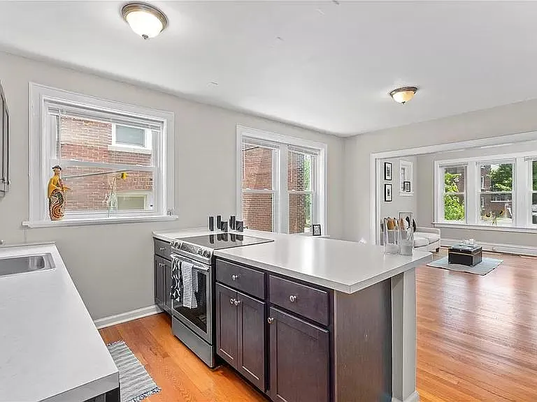 4951 Lindenwood Ave #2E — Photo 5