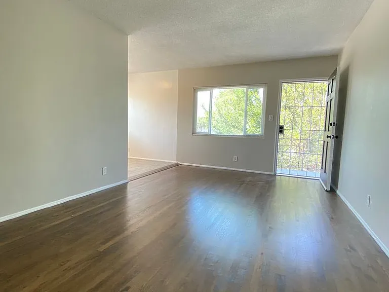 11325 Washington Pl — Photo 4