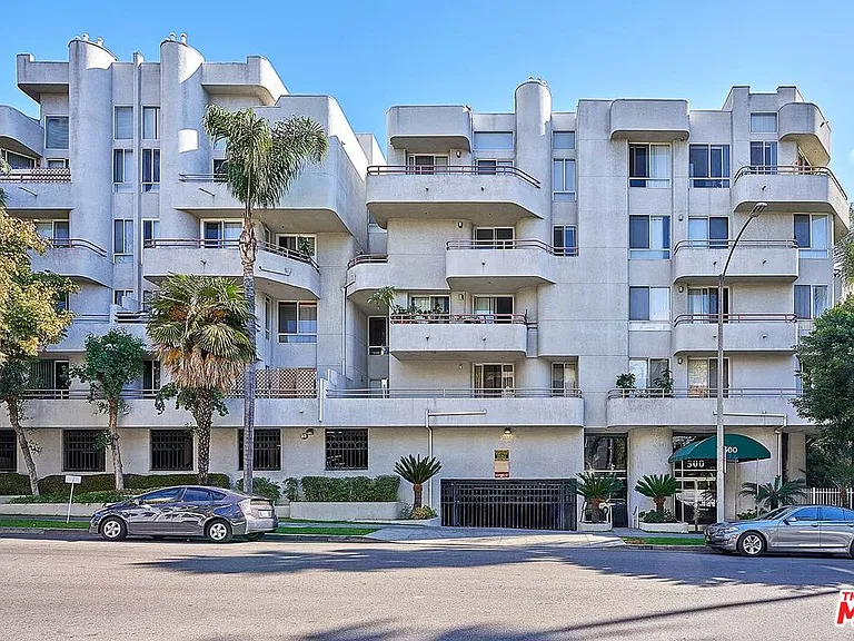 500 S Berendo St #101 — Photo 1