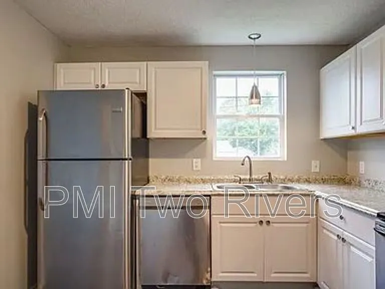 135 Brenda Ln — Photo 11