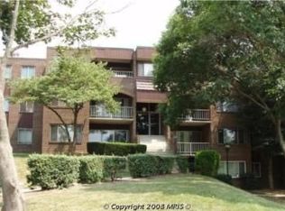 444 Girard St APT 202, Gaithersburg, MD 20877