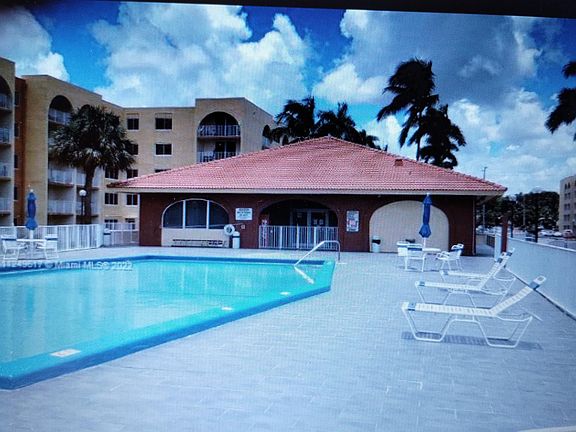 3rd image of 7000 NW 186th St