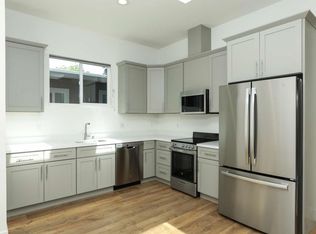 952 15th Ave, Redwood City, CA
