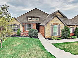 2324 Sutton Pl, Edmond, OK 73012