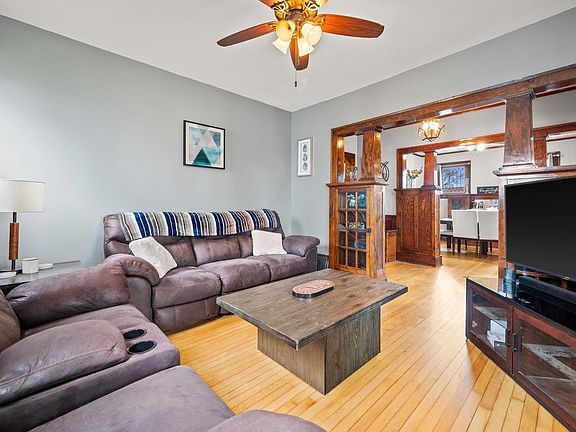 5th image of 143 North Ridge STREET