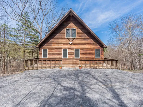 461 Route 199, Red Hook, NY 12571