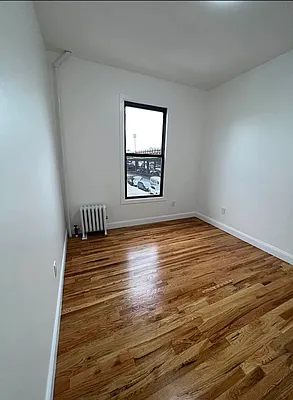 Rented by Standard Living Realty Inc | media 9