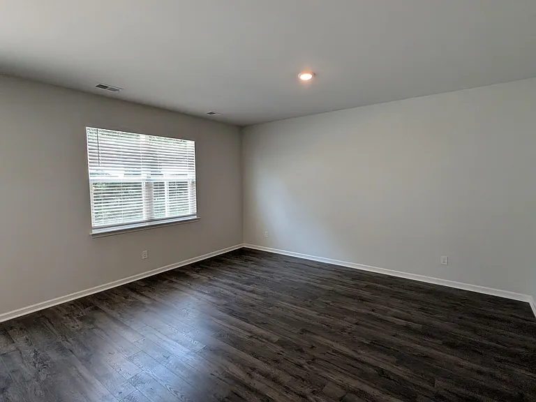 280 Forestbrook Cove Cir — Photo 15