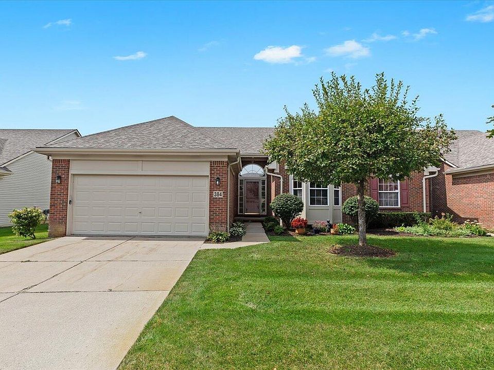 1st image of 384 Woodhaven Dr
