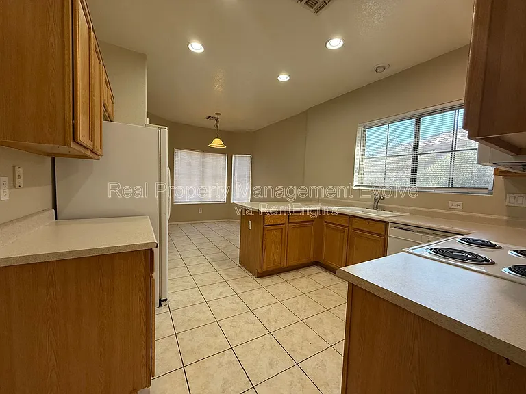 40517 N Territory Trl — Photo 8