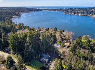 3740 NE 10th St, Otis, OR 97368