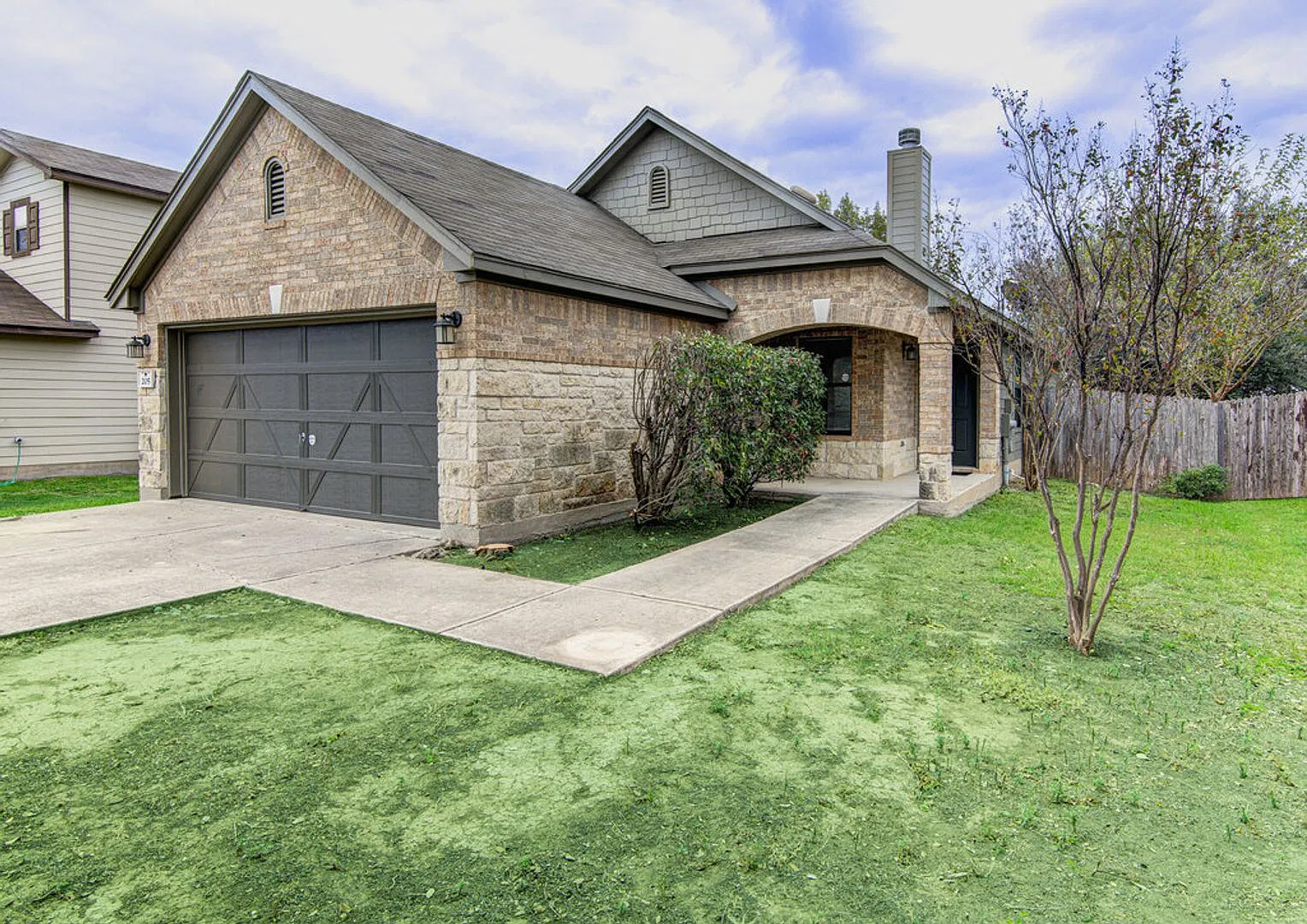 **Move In Special: One Month Free Rent + 50% Security Deposit** — Photo 3