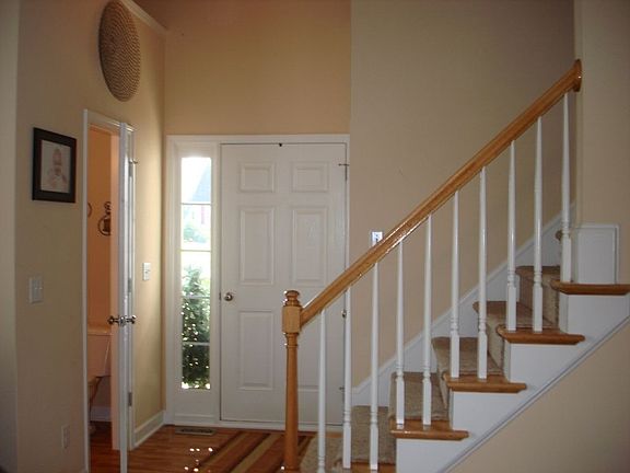 3rd image of 299 Bear Oak Dr