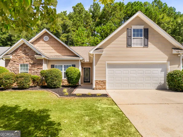 4428 Prather Pass Dr, Loganville, GA 30052