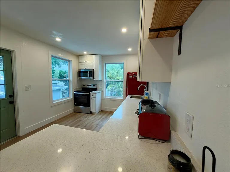 2238 Quincy St S — Photo 4