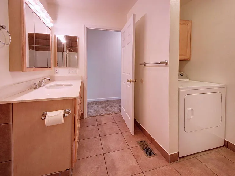 7490 Churchwood Cir — Photo 22