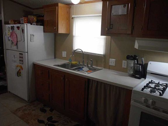 2nd image of 2507 214th St N Trlr 39