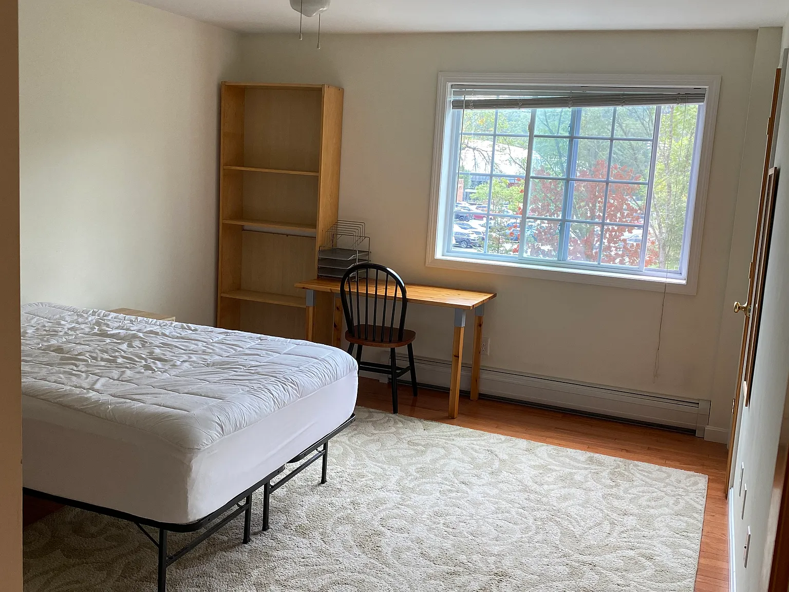 3 bed, $4,500 — Photo 4