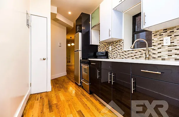 Rented by EXR | media 20