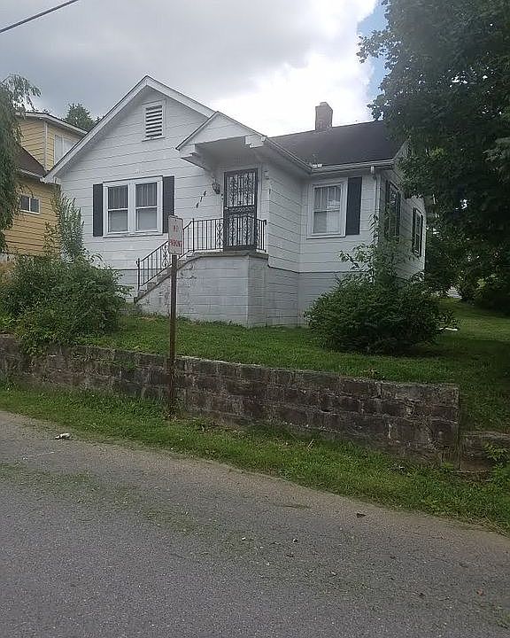 414 Maplewood Ln, Beckley, WV 25801 Zillow