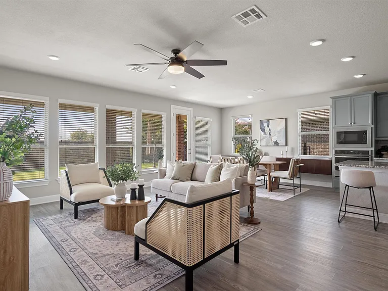 3241 Aurelia Ln — Photo 14