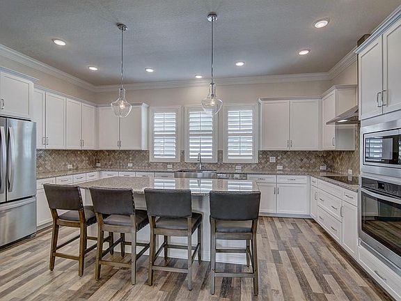 2nd image of 9543 W Park Village Dr