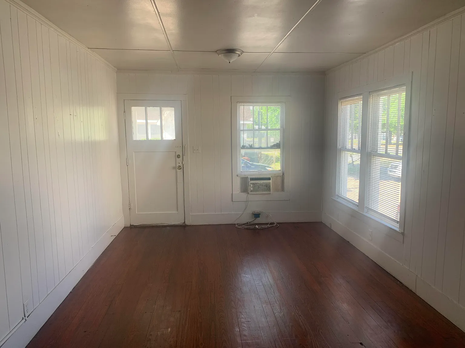 3 bed, 1500 sqft, $1,125 — Photo 2