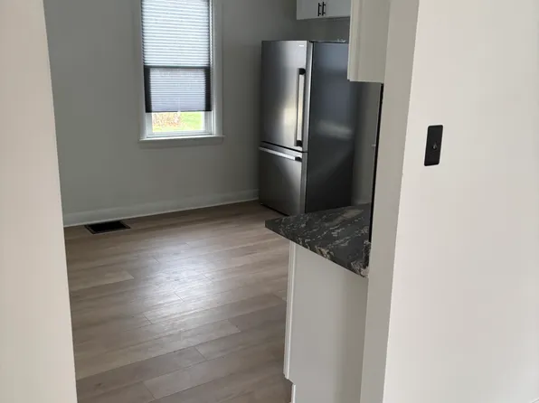 210 Division St, Hummelstown, PA 17036