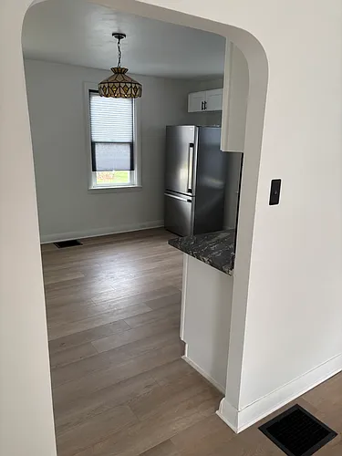 210 Division St Photo 1