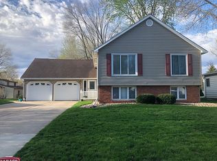 113 W Maple St, Marshall, MN 56258