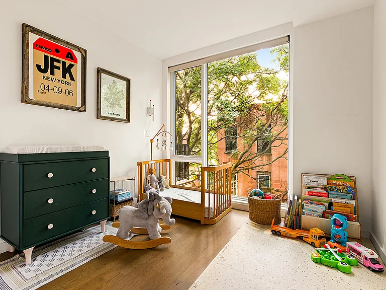618 Monroe St #401 — Photo 4