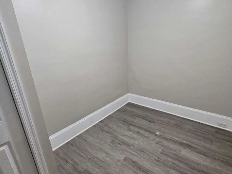 273 New Hancock St — Photo 3