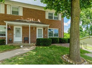 2804 Mayer Dr #2804, Saint Charles, MO 63301