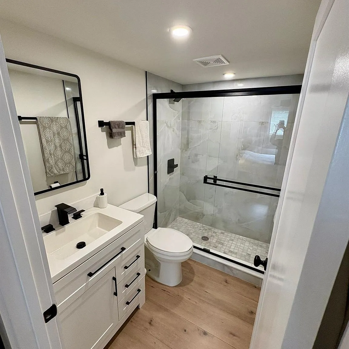 1 bed, 1.5 bath, 704 sqft, $2,200 — Photo 4