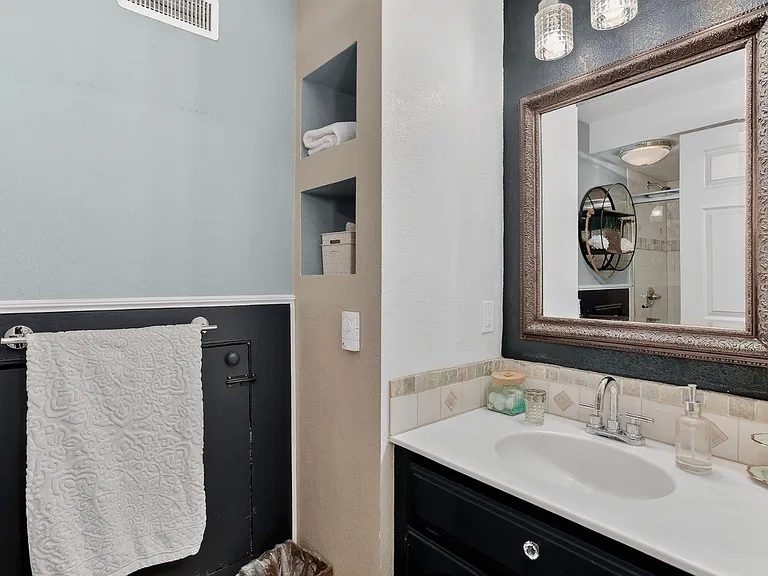 13 Mesa Oak — Photo 26