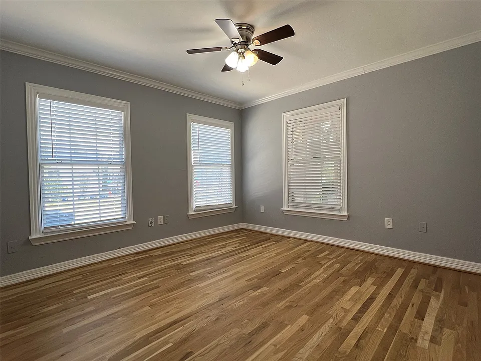 6019 La Vista Dr