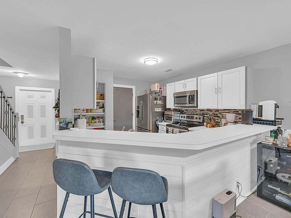 5th image of 170 Timberwalk Trail