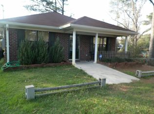 1910 N 5th Ave, Laurel, MS 39440