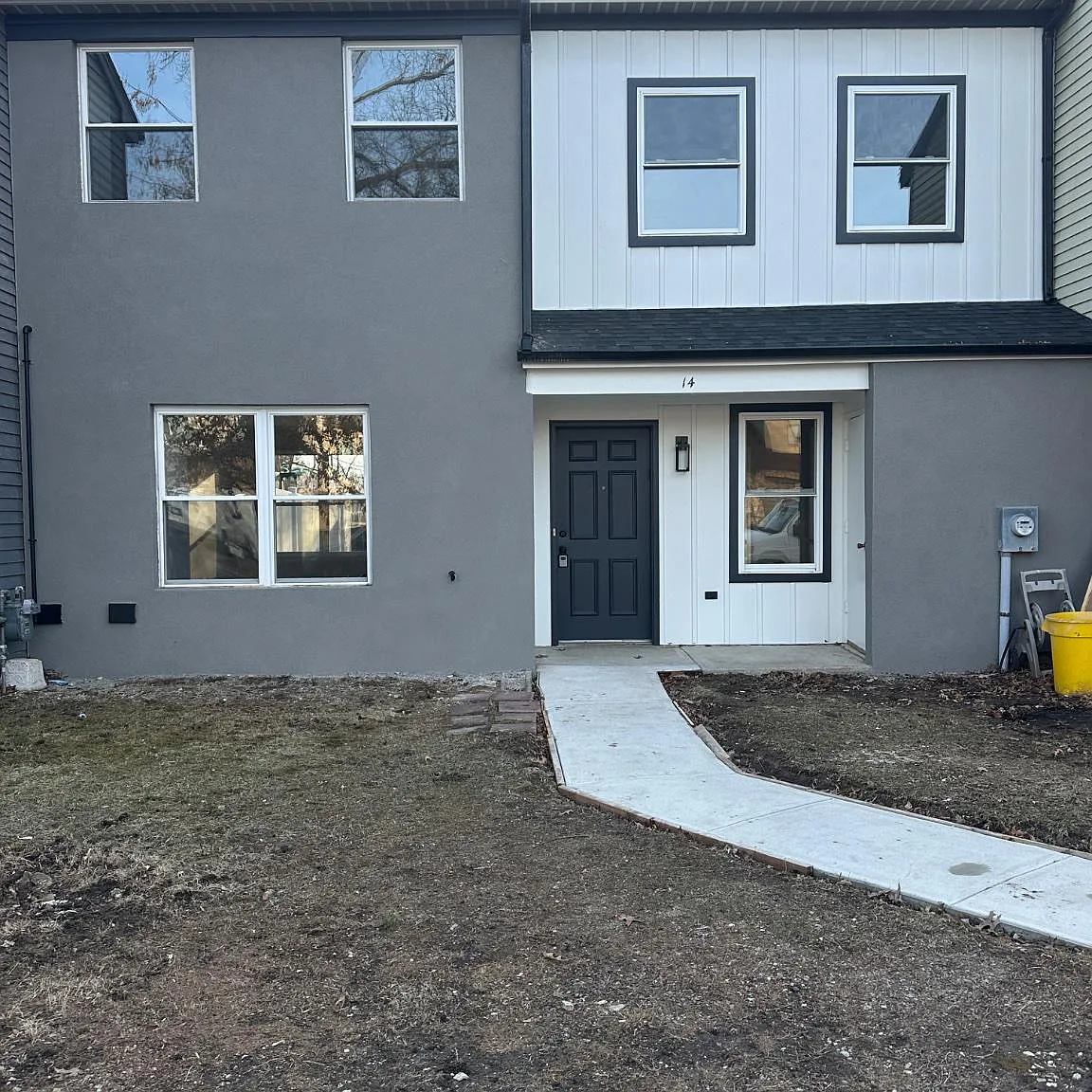 4 bed, 1.5 bath, 1384 sqft, $3,000 — Photo 1