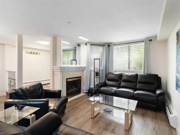 2422 W Erlton St SW #103, Calgary, AB T2S 3B6