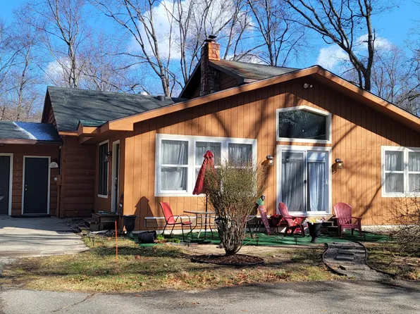 2528 Vanderbilt Ave, Portage, MI 49024